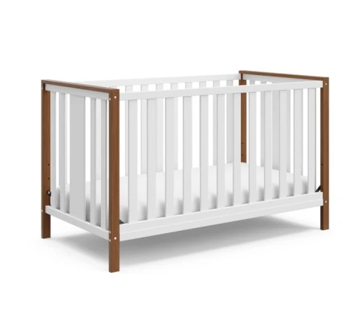 Tempat Tidur Bayi Kayu